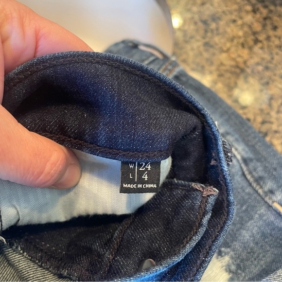 Abercrombie and Fitch Dark Wash  Short Shorts, Women’s 24 - Picture 6 of 6